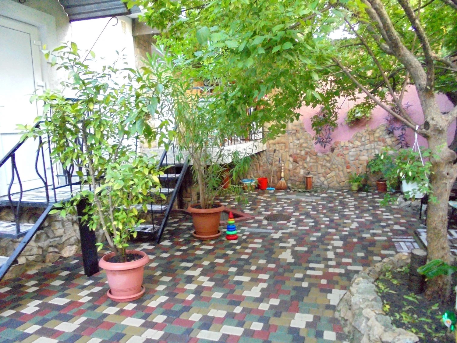 . Дом под ключ  Уютный домик с террасой на 2-5 человек.. Феодосия