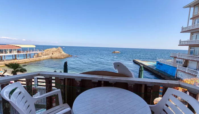 №2 «БУНГАЛО» — НОМЕР ЛЮКС. Мини-отель "Рубензон". Утёс