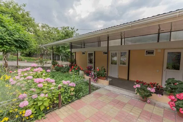 . Частный сектор На Тихорецкой 32. Солоники