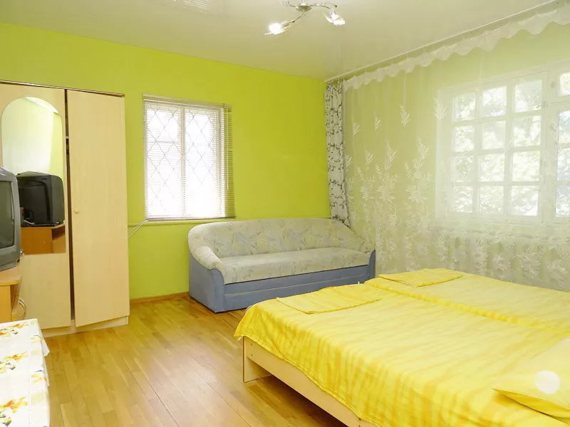 Четырехместная комната эконом 2й этаж. Частный сектор Жилье у моря. Анапа