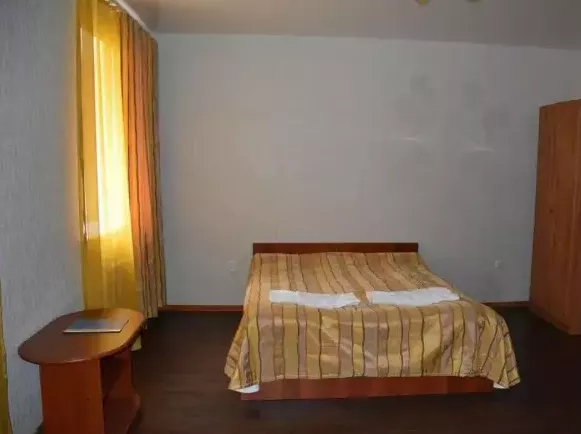 Четырехместный «Эконом». Гостиница «Эльбрус» (бывший «Минги Тау»). Домбай-гостиницы