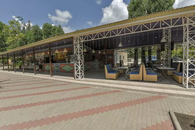 . База отдыха "Платан". Лазаревское