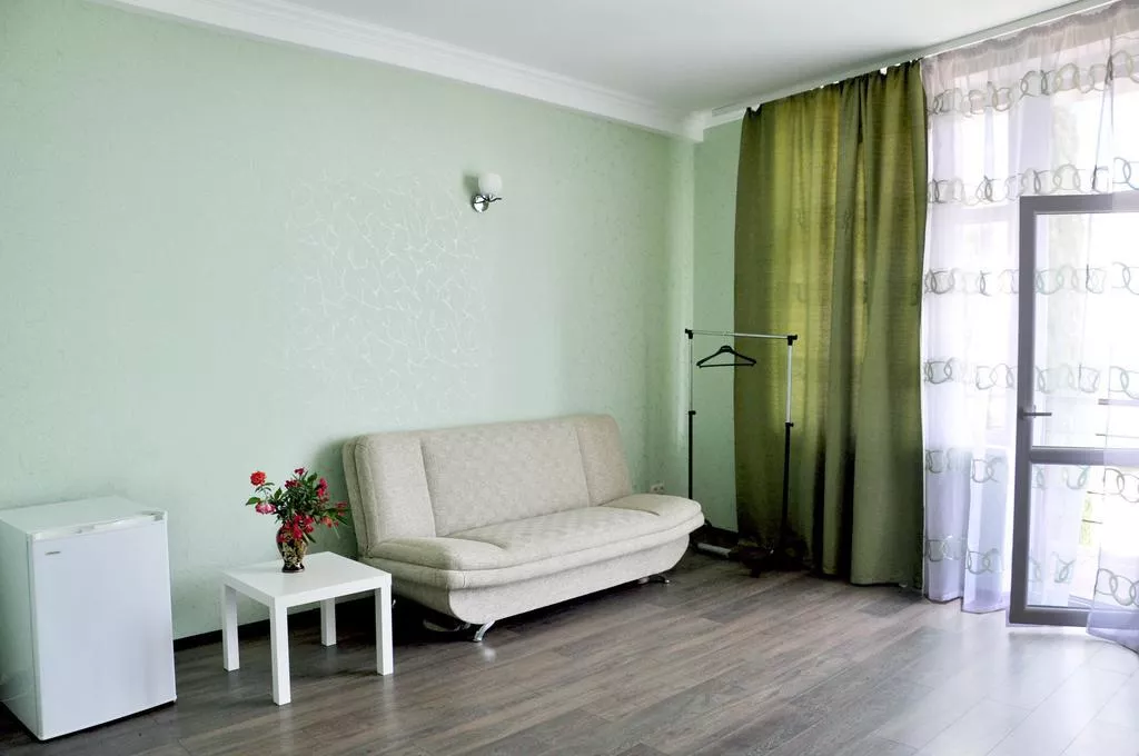 Эконом с балконом и видом на море. Мини-отель «Виноград». Кацивели