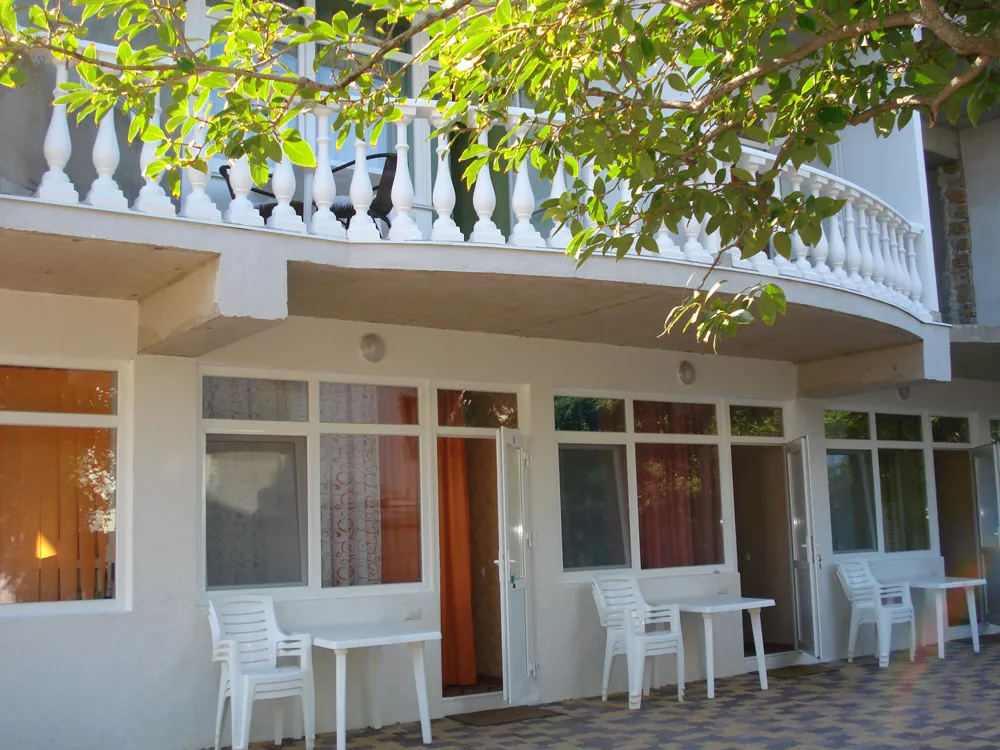 . Гостевой дом «Ангара». Алушта