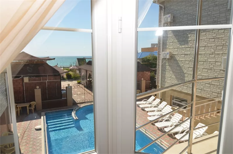 2-комнатные апартаменты. Коттедж "Белый медведь". Симферополь