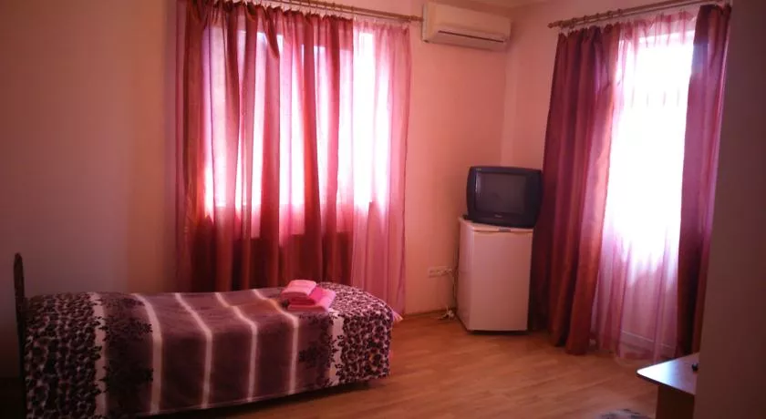 Стандарт 3-х местный. Гостевой дом "Маргарита" - Сочи. Сочи