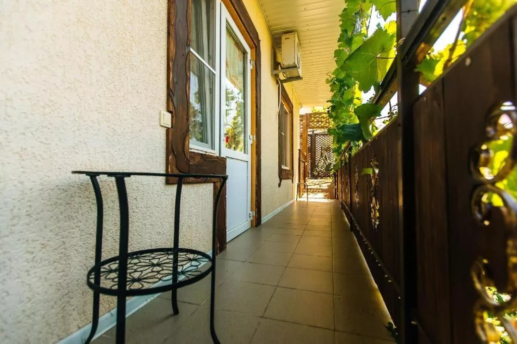 . Гостевой дом Связь Времён. Кабардинка