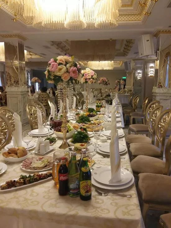 . Гостинично-ресторанный комплекс «Golden hills». Лермонтово