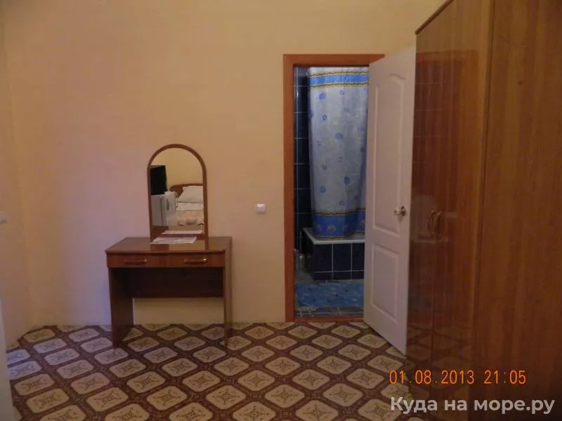 «Стандарт» 3-х местный номер. Гостевой дом Чайка. Архипо-Осиповка