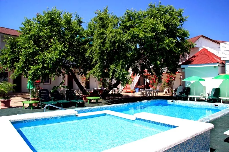 . Гостиница "Капитан Флинт" в Новомихайловском. Новомихайловский . Гостиница "Капитан Флинт" в Новомихайловском. Новомихайловский