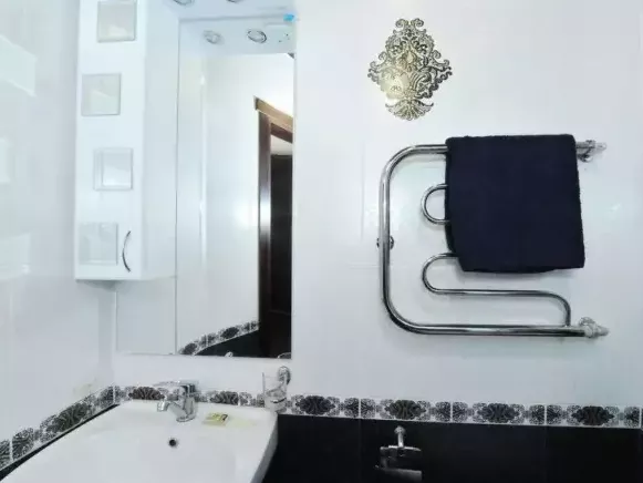 «Люкс». Отель «Шале». Домбай-гостиницы