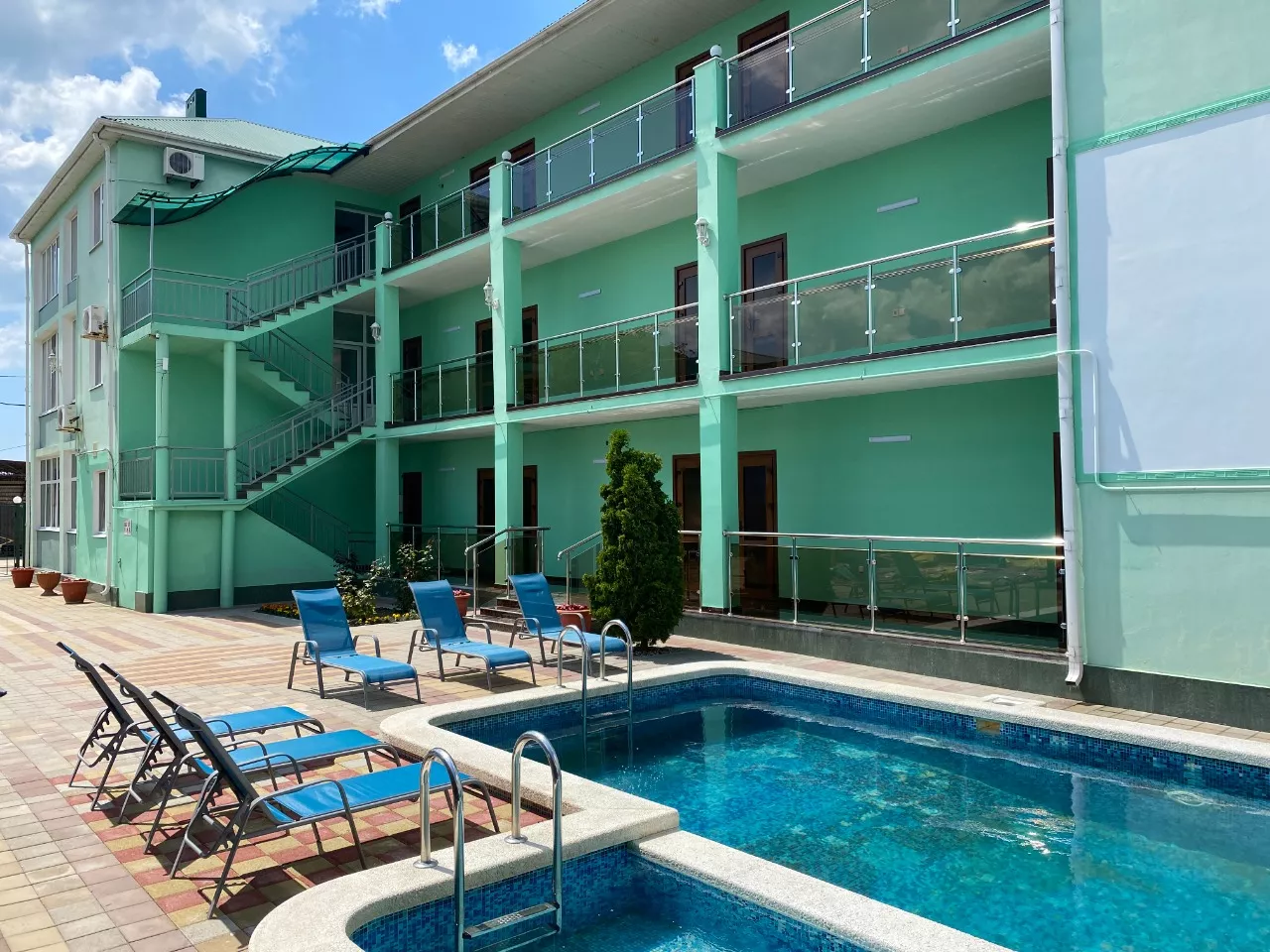 . Гостевой дом "Спартак". Витязево