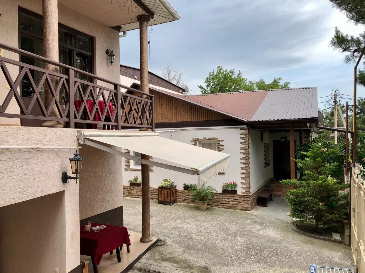 . Гостевой дом "НАШ ДОМ". Геленджик