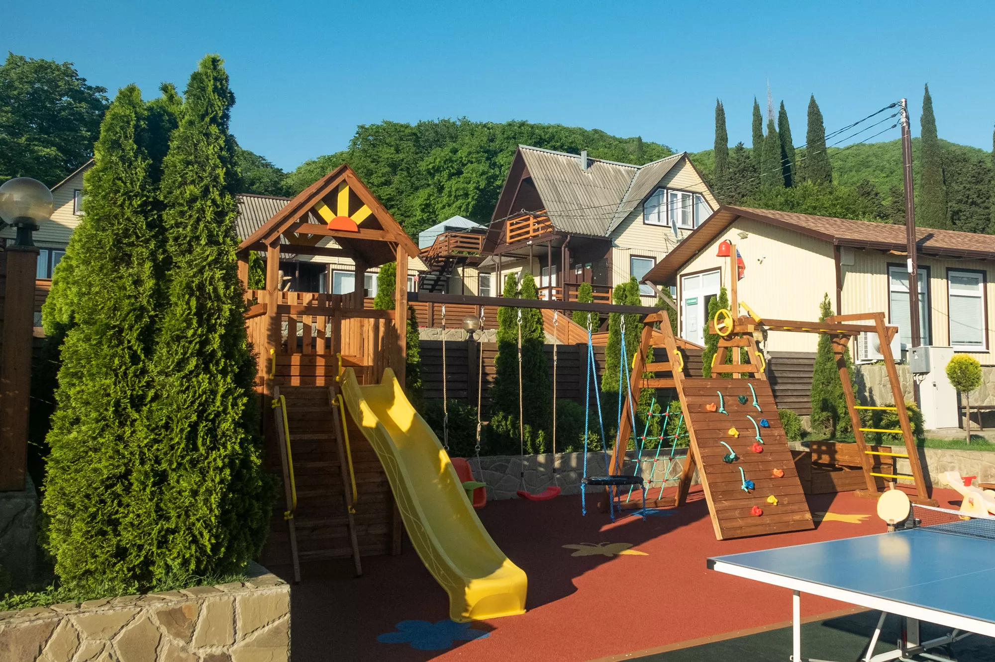 . Гостевой комплекс "Буэнос Диас". Совет-Квадже