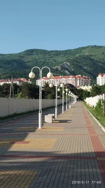 . Квартира в многоквартирном доме у моря и леса . Геленджик