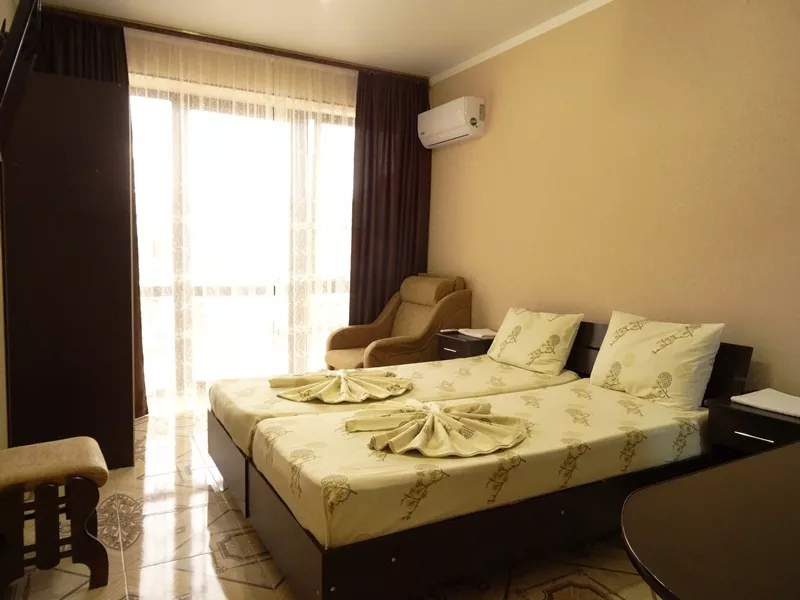 . Гостиница "Ширак". Лазаревское