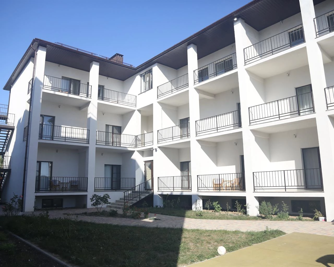 . АПАРТ-ОТЕЛЬ «ЛЕРО». Керчь