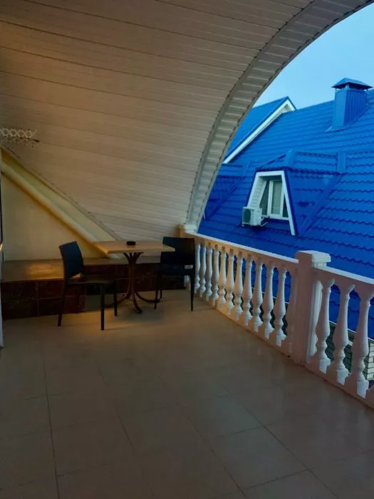 5-ТИ МЕСТНЫЙ С БАЛКОНОМ. Отель КАВКАЗ. Гостиницы и отели Лазаревского