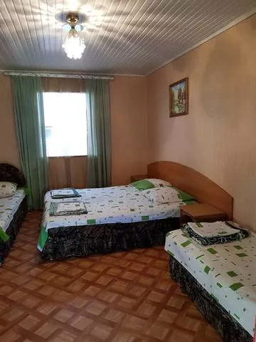 Стандарт на четверых. Гостевой дом "Маяк" - Лоо. Лоо