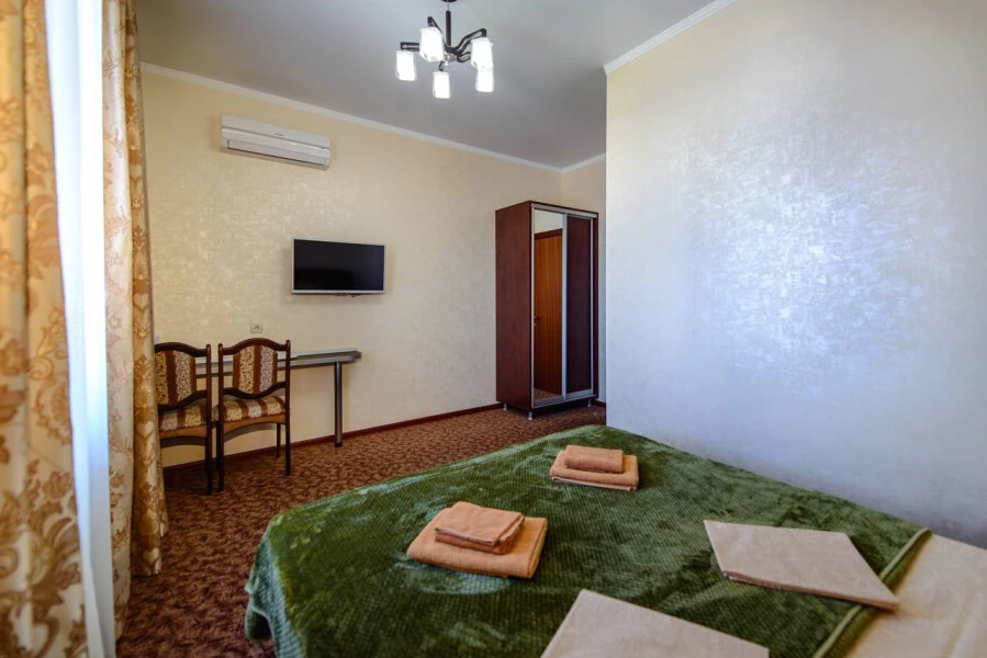 Двухместный стандарт. Гостевой дом "Заря". Лазаревское