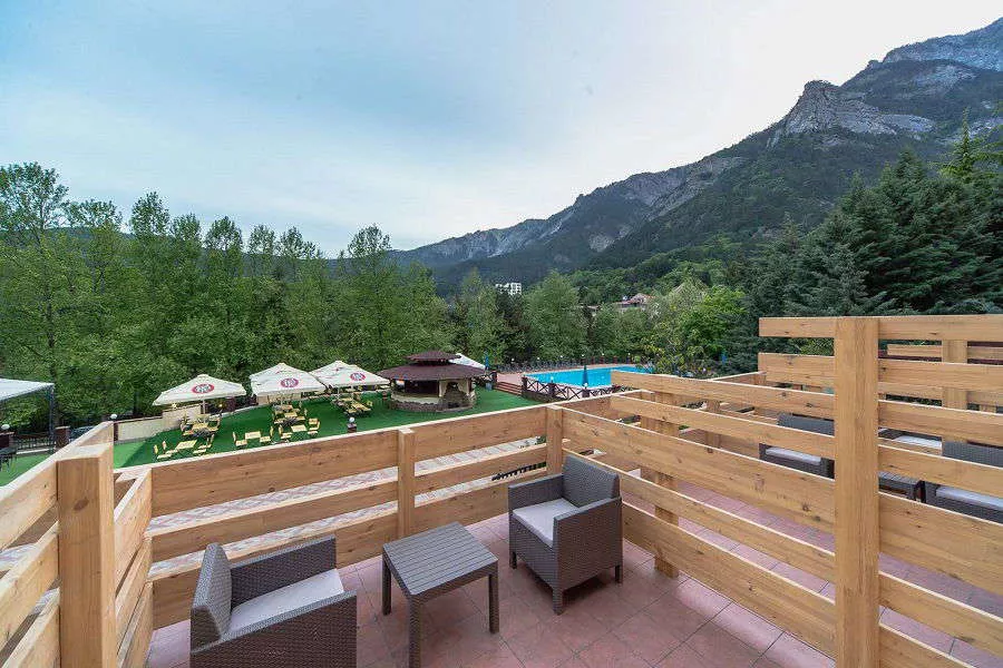 Стандарт с террасой. Отель «Поляна Сказок». Ялта