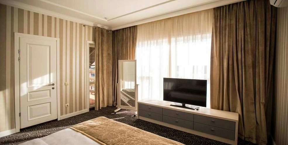 Дача Грина. Курортный клуб «Дачи». Виноградное - Курорты Алушты