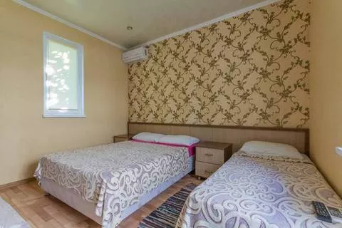 3-х местный люкс. Гостевой дом Крокус. Лазаревское