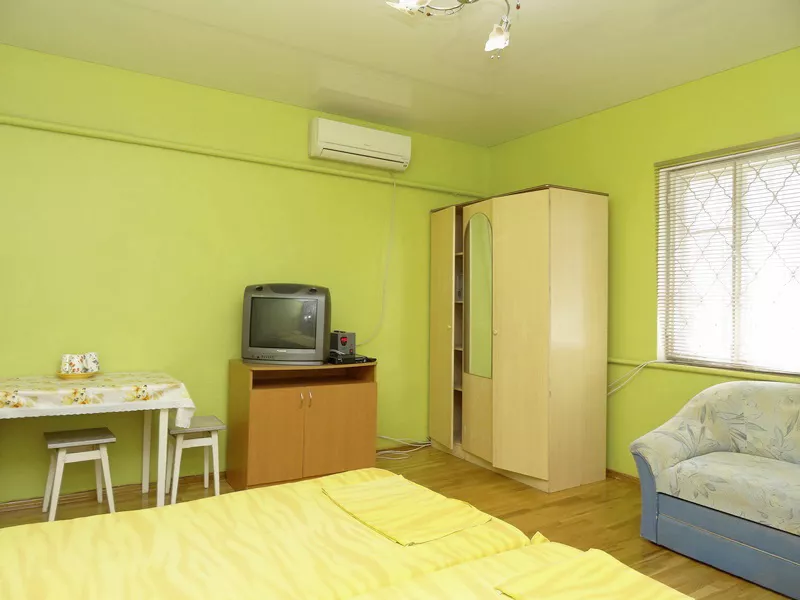 Четырехместная комната эконом 2й этаж. Частный сектор Жилье у моря. Анапа