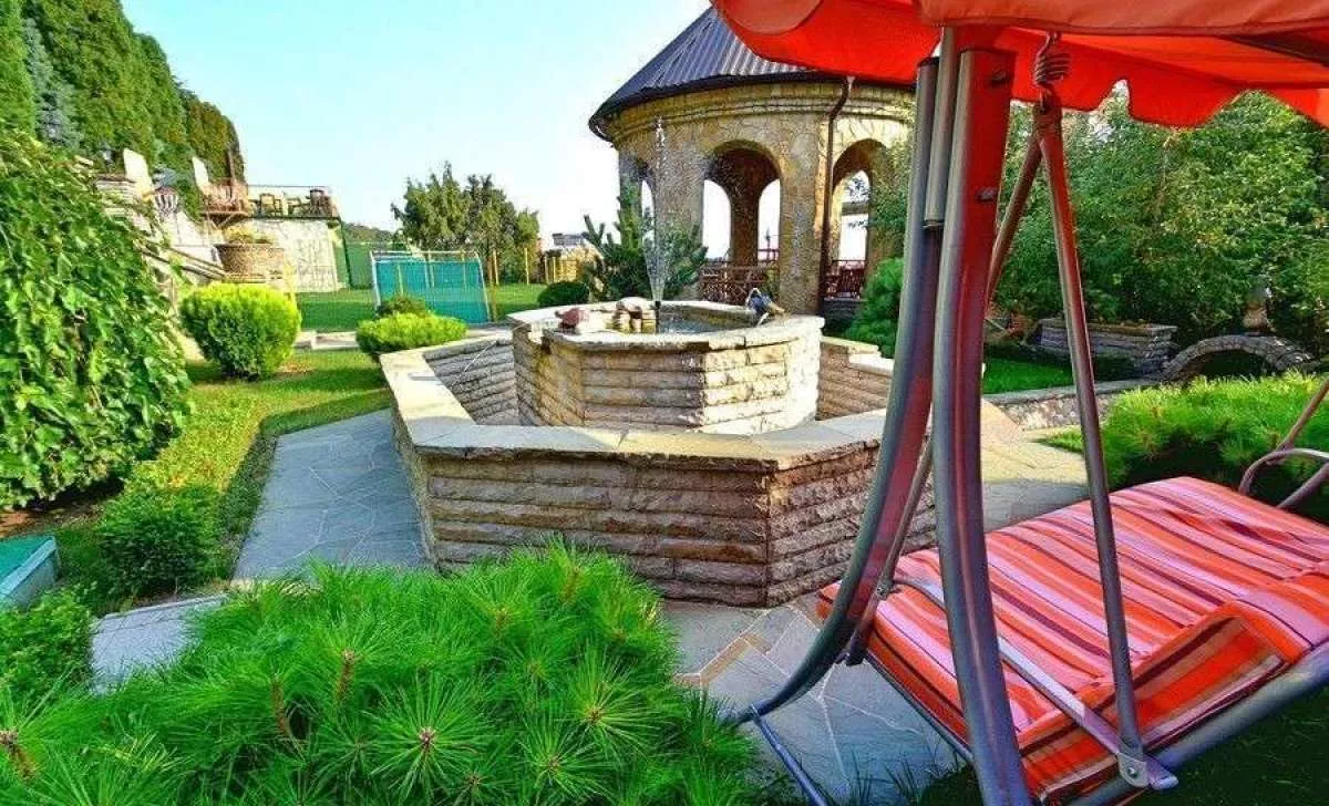 . Гостевой дом "Сказка". Криница