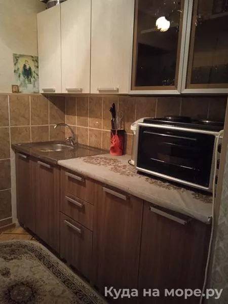 Квартира «Море рядом». Квартира в многоквартирном доме У Сабрины. Гагра