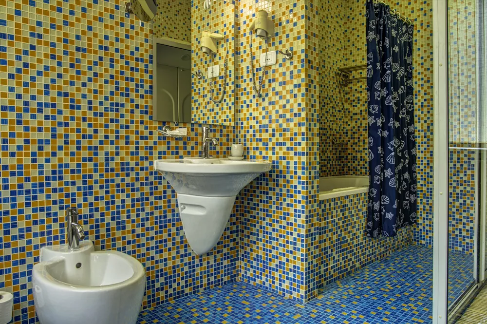 Двухместный Полулюкс с видом на парк. Гостевой комплекс "Мечта Тея". Керчь