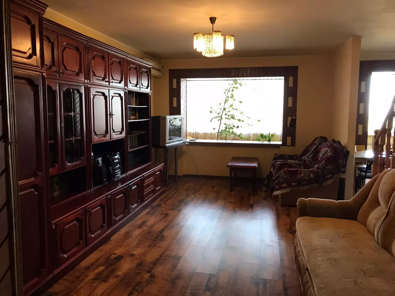 . Квартира в многоквартирном доме Двухуровневая 3-к квартира на лимане ул. Горького. Ейск