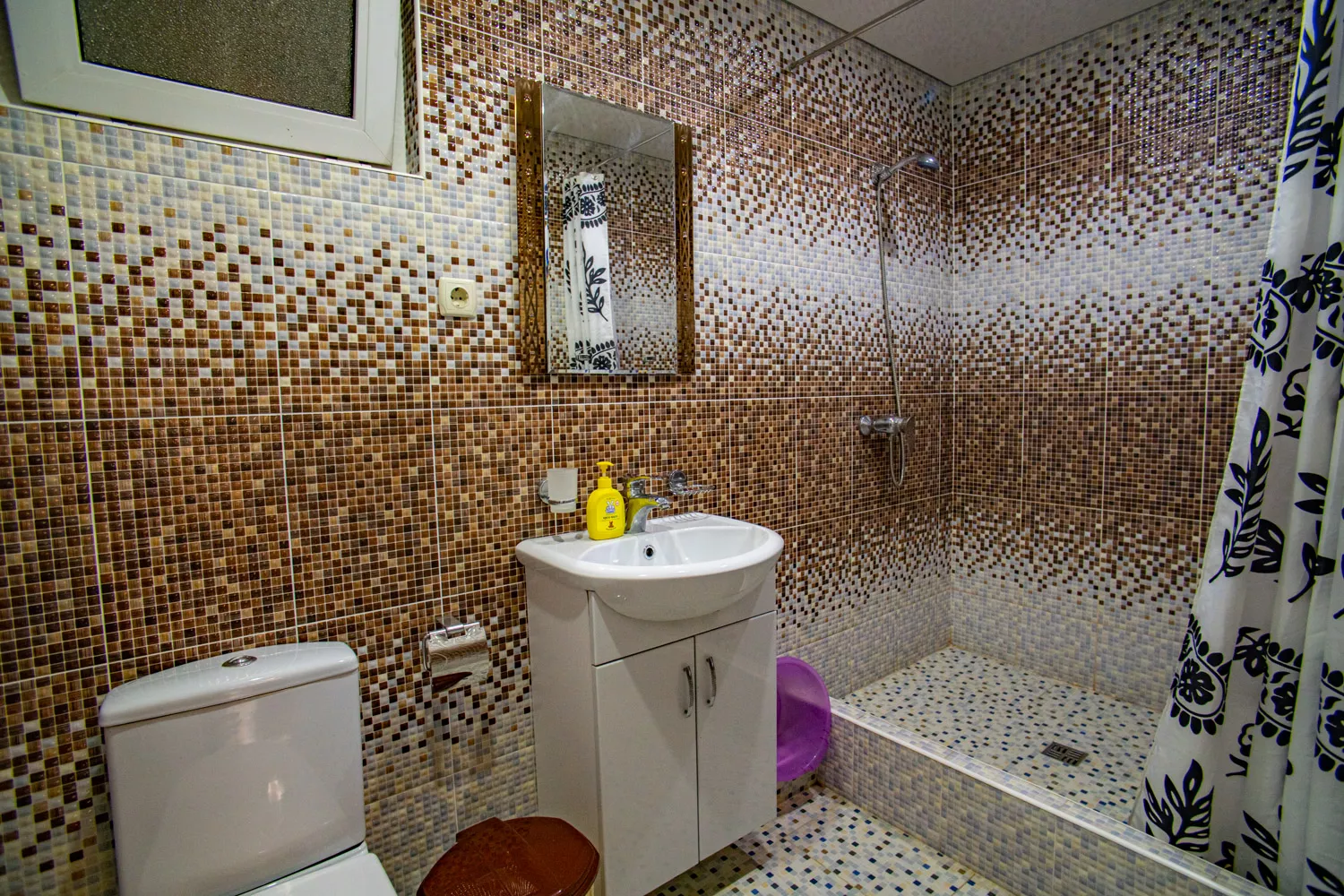 . Отель "Калараш 17а". Лазаревское