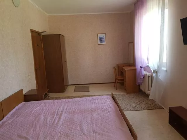 . Гостевой дом «Красный дом». Совет-Квадже