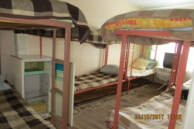 № С2. Хостел Ковчег. Ялта