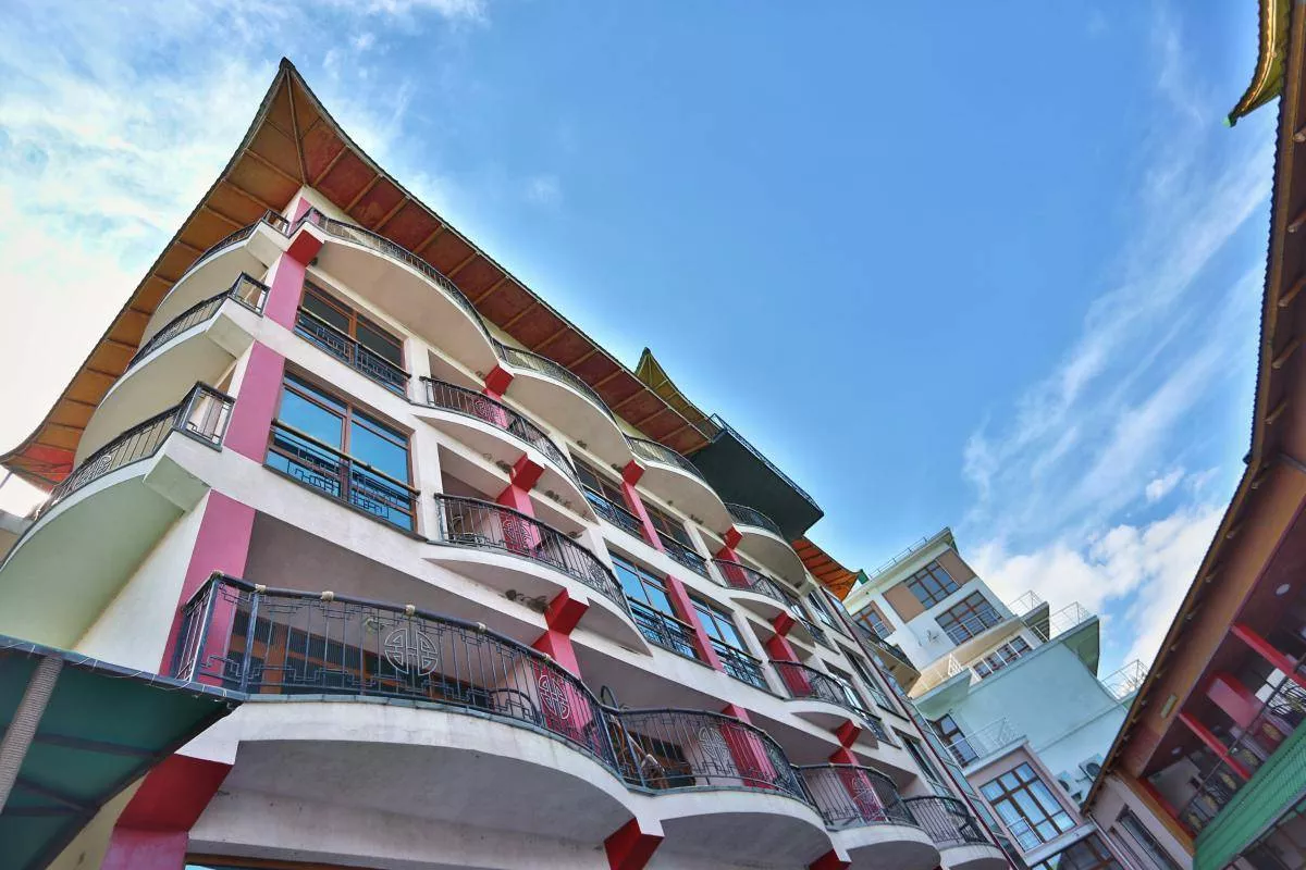 . Гостиничный комплекс «Весёлый Хотэй». Гурзуф