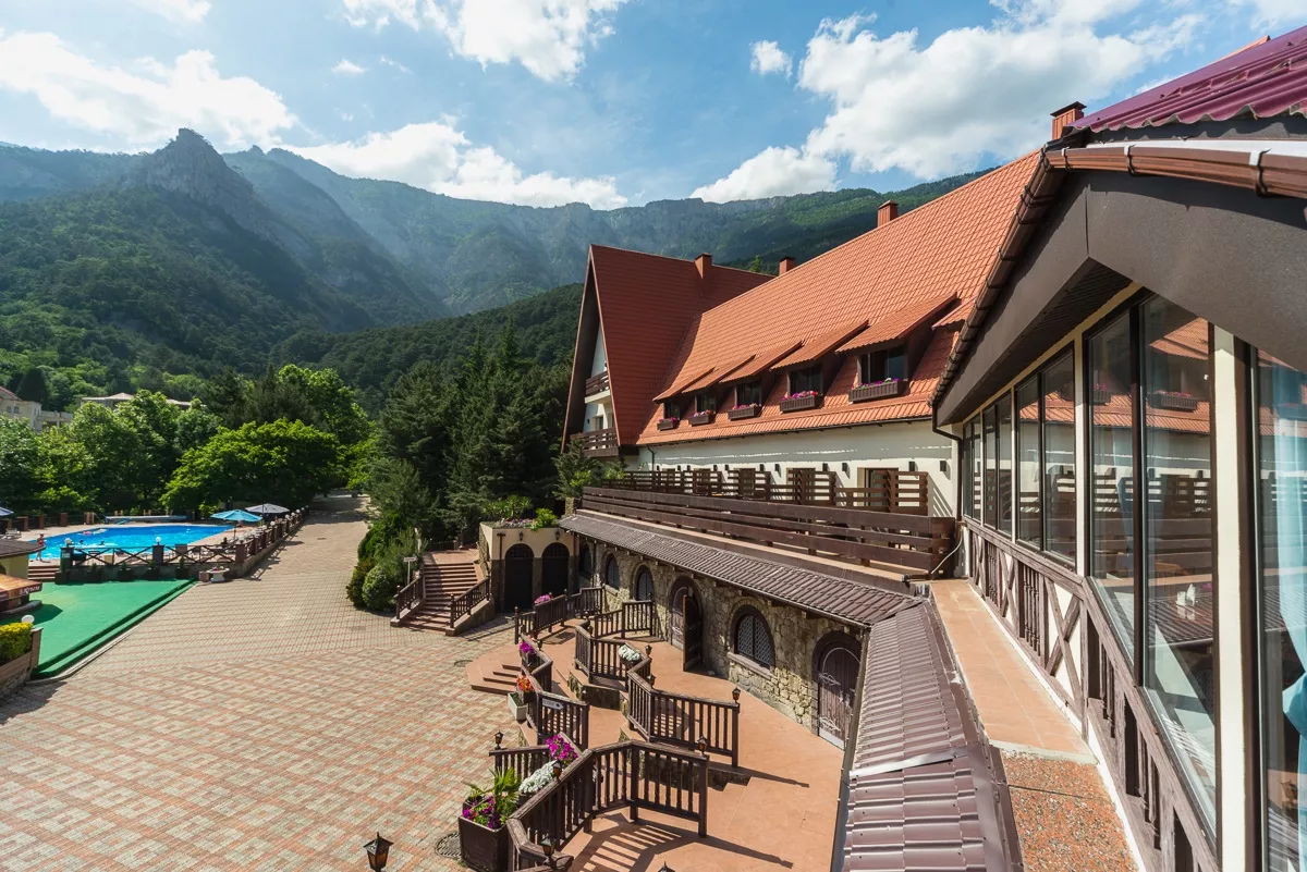 . Отель «Поляна Сказок». Ялта