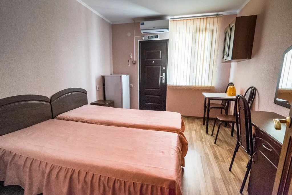 2-х мест., 1 комнатный . Гостиница Приазовочка. Ейск