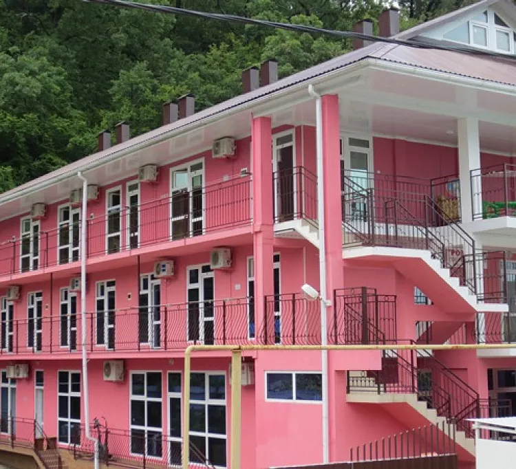 Частный гостевой дом Розовый дом