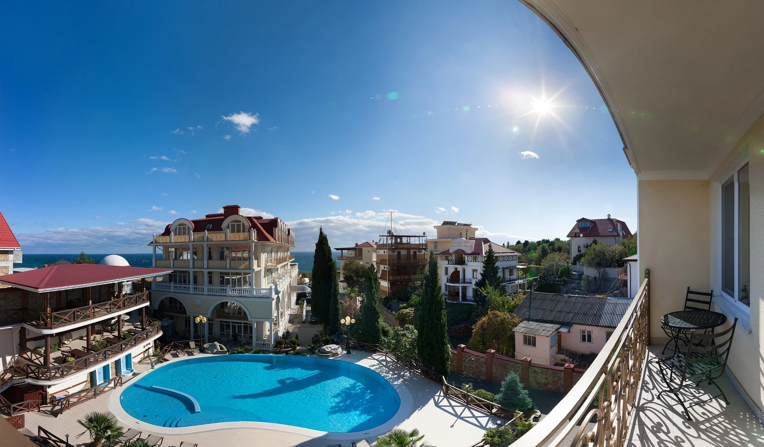 . Гостевой комплекс Гостиничный комплекс Александрия. Ялта