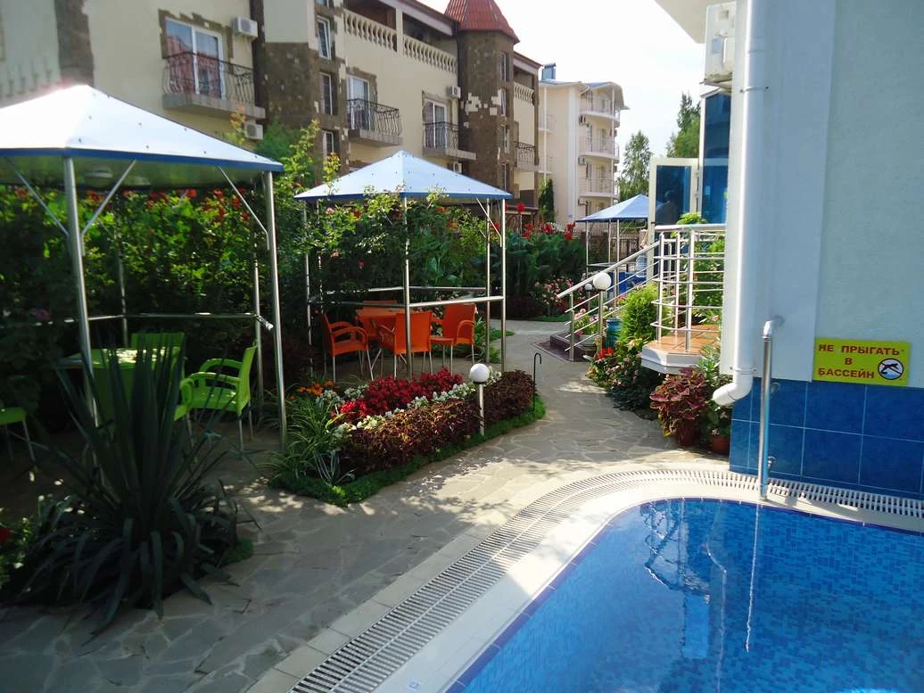 . Отель Коттедж № 32 Чудесный. Симферополь