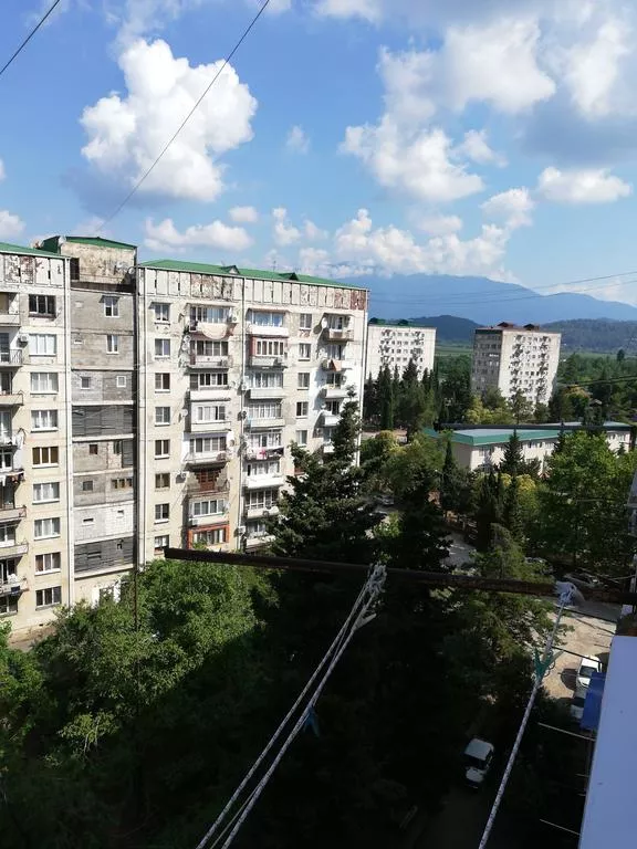 . Квартира в многоквартирном доме 1 комнатная квартира на 4 человека. Квартиры в Пицунде . Квартира в многоквартирном доме 1 комнатная квартира на 4 человека. Квартиры в Пицунде