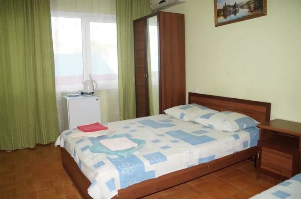 Двухкомнатный четырехместный. Гостиница "Эдем". Лермонтово