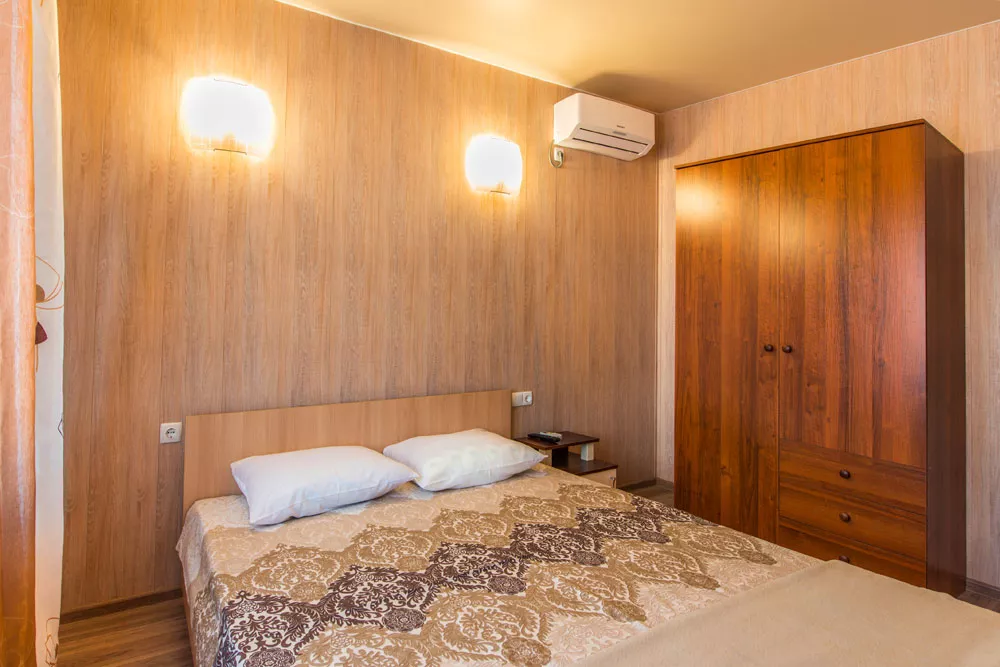 Номера “Полулюкс” (проживание и завтрак). Гостевой комплекс «Московский Берег». Витино