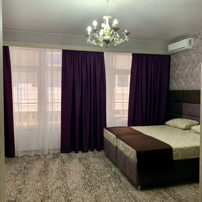 5-ТИ МЕСТНЫЙ ДЕЛЮКС С БАЛКОНОМ. Отель КАВКАЗ. Гостиницы и отели Лазаревского