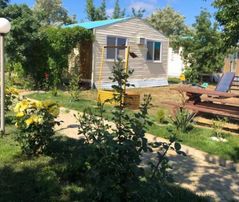 . База отдыха "Оазис". Веселовка