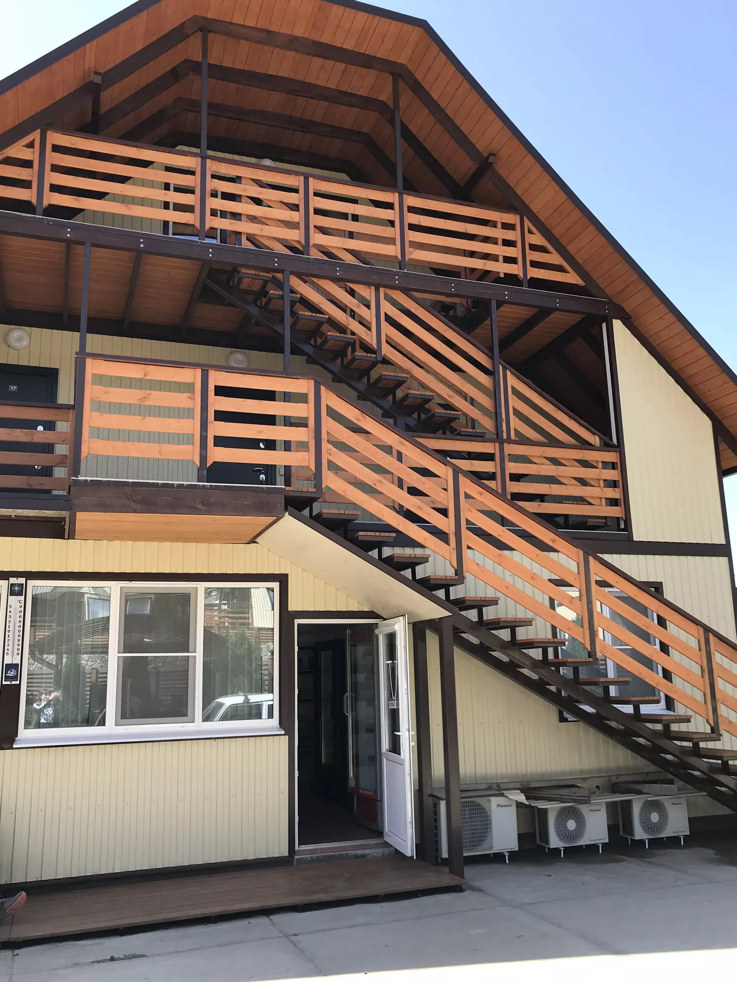 . Гостевой комплекс "Буэнос Диас". Совет-Квадже