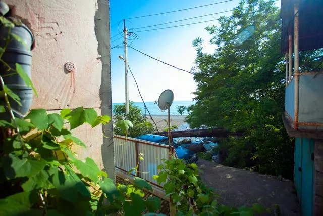 . Гостевой дом «0 метров до моря». Гагра