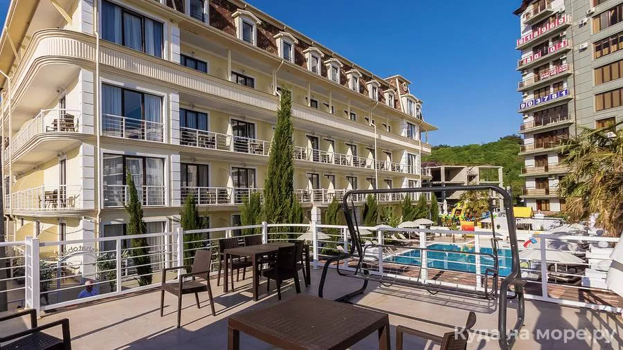 . Отель "GRAND-SHATO" в Ольгинке       . Ольгинка