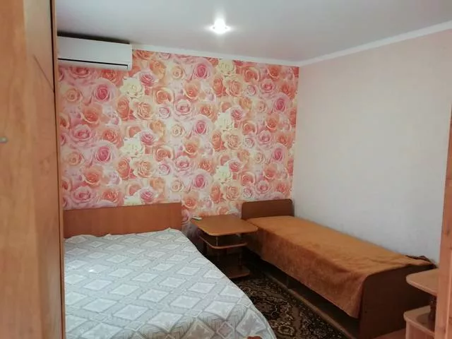 3-х местный номер (№ 3). Частный сектор СЕМЕЙНЫЙ ДВОРИК. Джубга